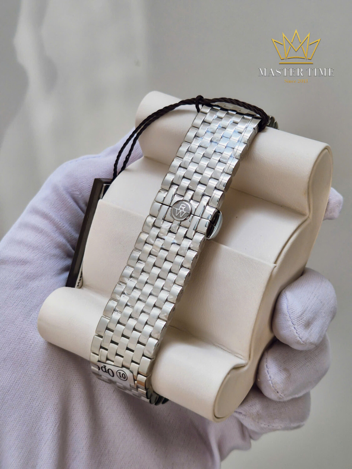 z6421167276404_5de40b7cb059f6522bf43a50a89d0e29